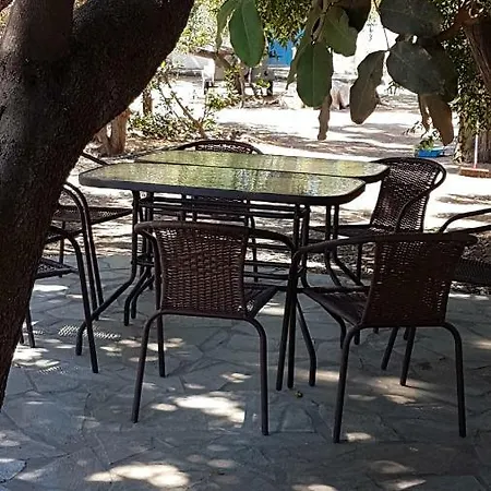 דירה Naxos Garden *